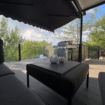 Ferienwohnung Pergola House In A Green Oasis With Fantastic View Petrovaradin Exterior foto