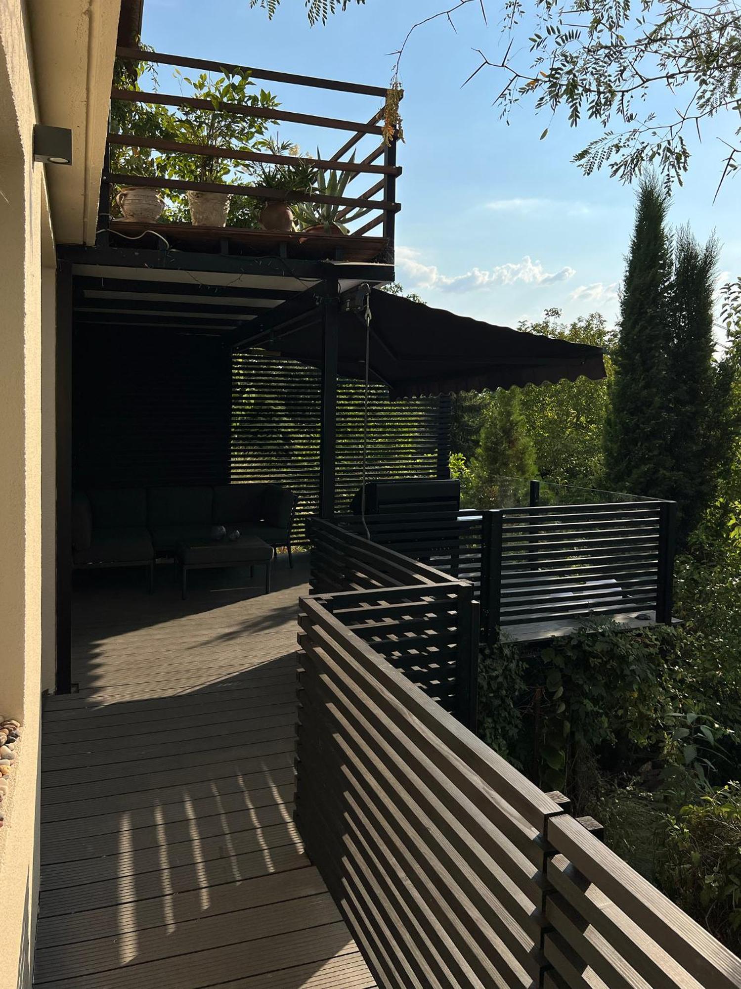 Ferienwohnung Pergola House In A Green Oasis With Fantastic View Petrovaradin Exterior foto