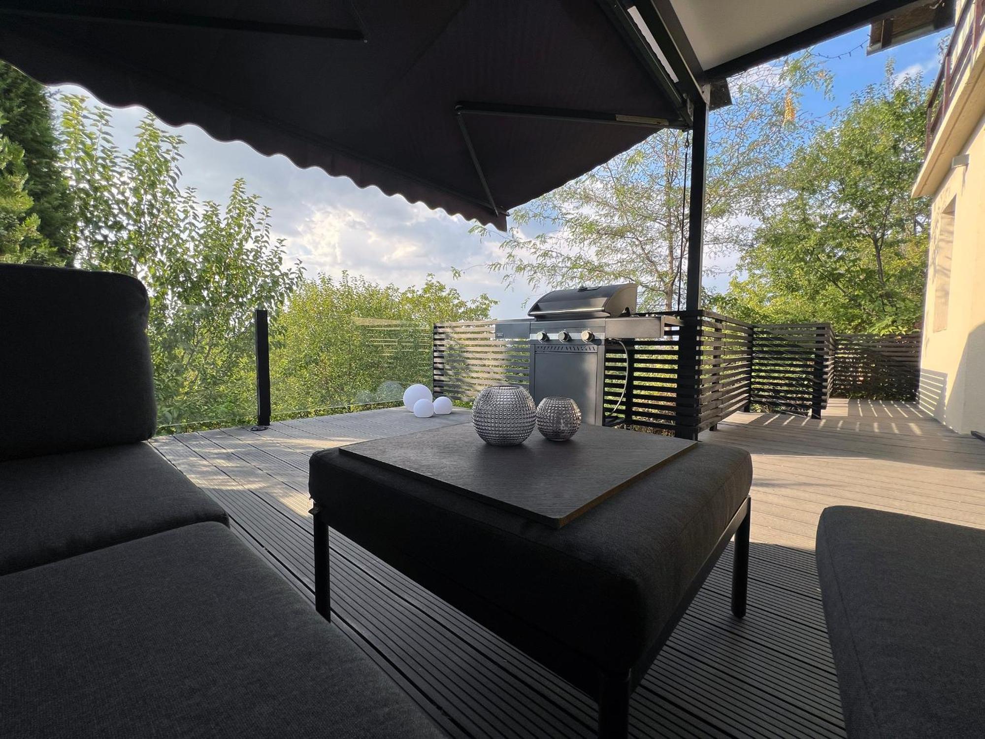 Ferienwohnung Pergola House In A Green Oasis With Fantastic View Petrovaradin Exterior foto